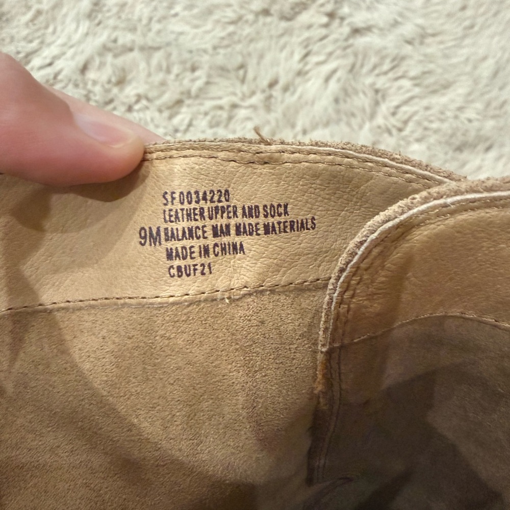 Sundance Suede Women’s Boots size 9 - Picture 5 of 6